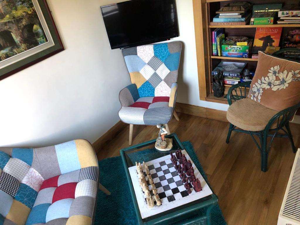 קורק Woodview House Bed And Breakfast מראה חיצוני תמונה